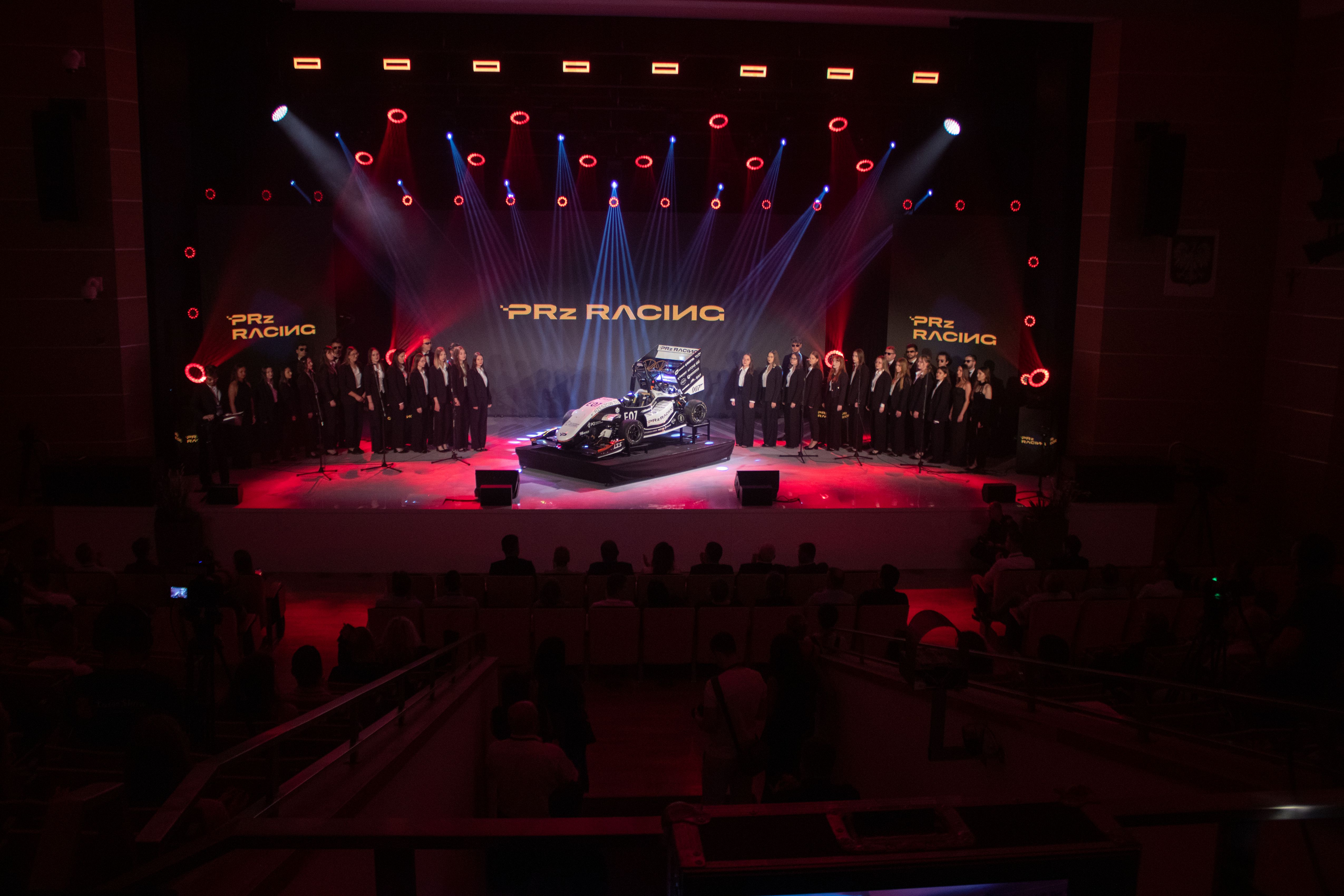 PRz_RACING25premiera01.jpg